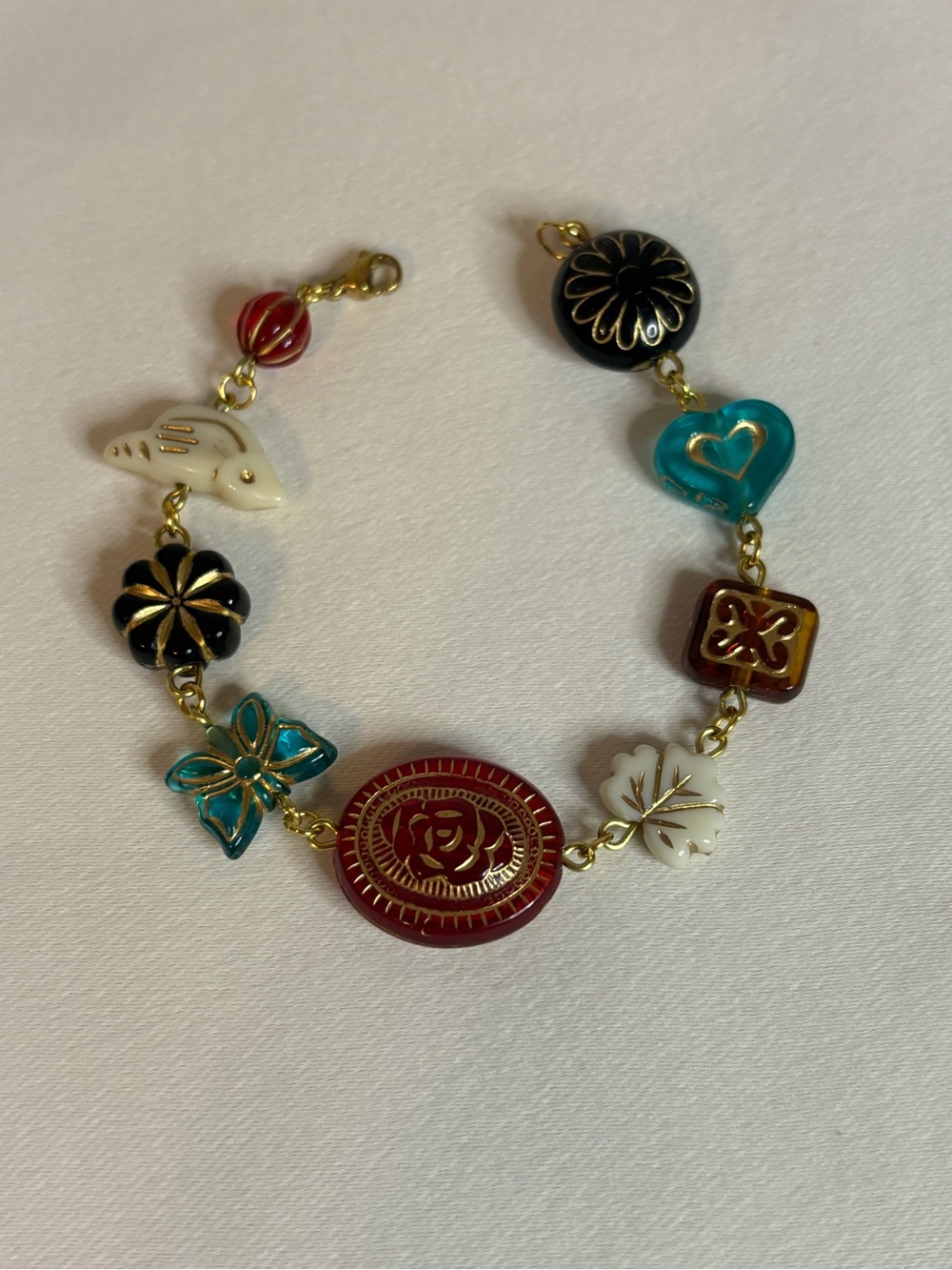 Handmade Vintage Style Gold/Multicolor Beaded
Bracelet
